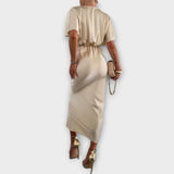 Sable - Robe Maxi Slim Fit en Satin à Décolleté en V avec Nœud Croisé
