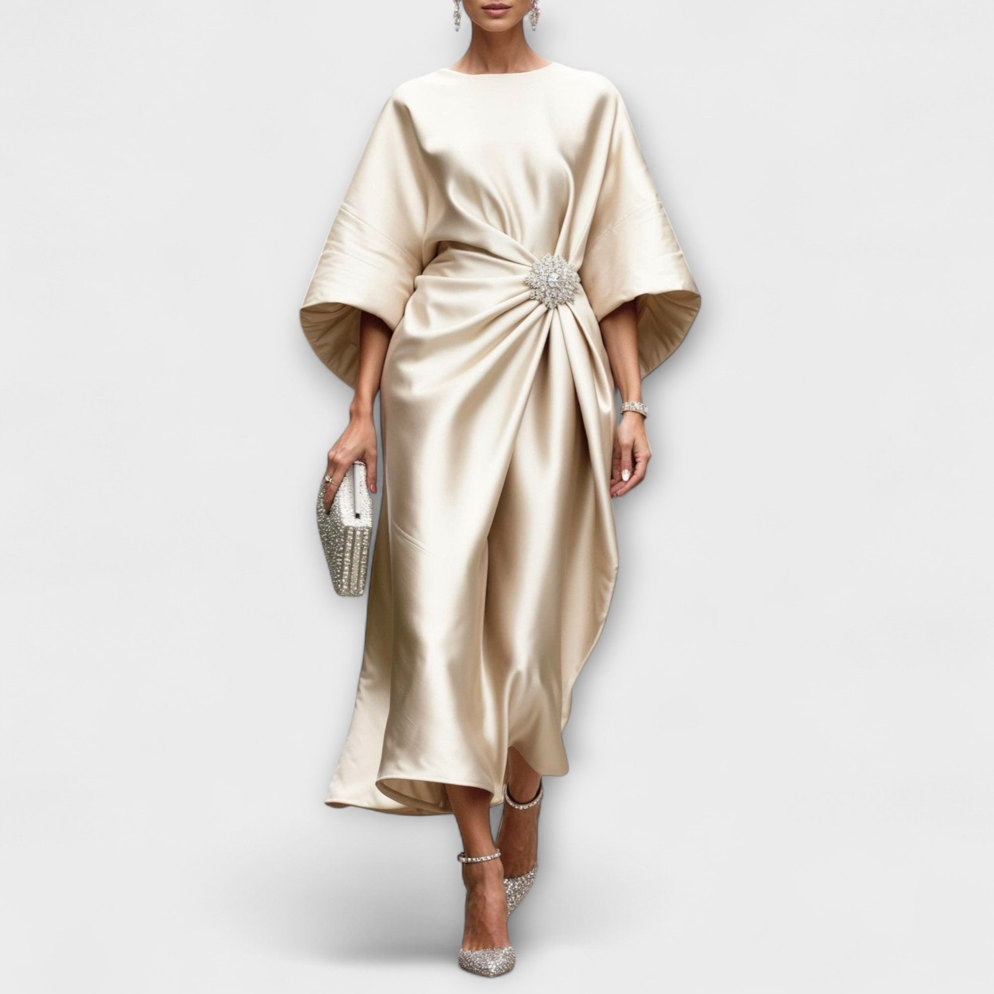 Robe longue en satin scintillant de luxe