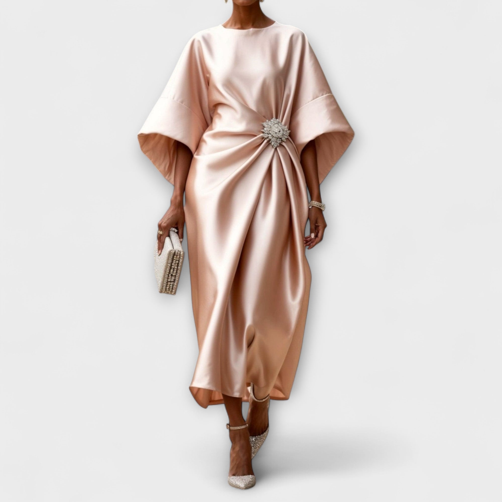 Robe longue en satin scintillant de luxe