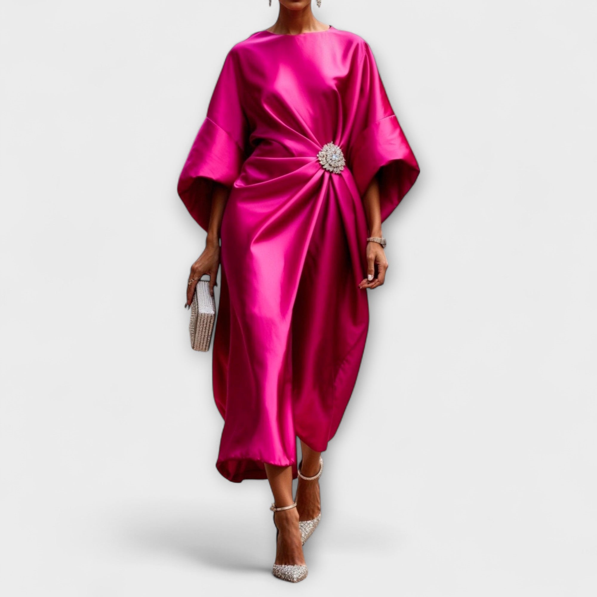 Robe longue en satin scintillant de luxe