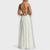 Kairi - Robe Maxi en Dentelle Florale Élégante avec Bretelles Fines