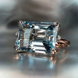 Bague Vintage Classique avec pierre bleue