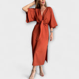 Holly - Robe décontractée avec décolleté en V et nœud