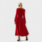 Willa - Robe midi à épaules dénudées avec des manches bouffantes froncées
