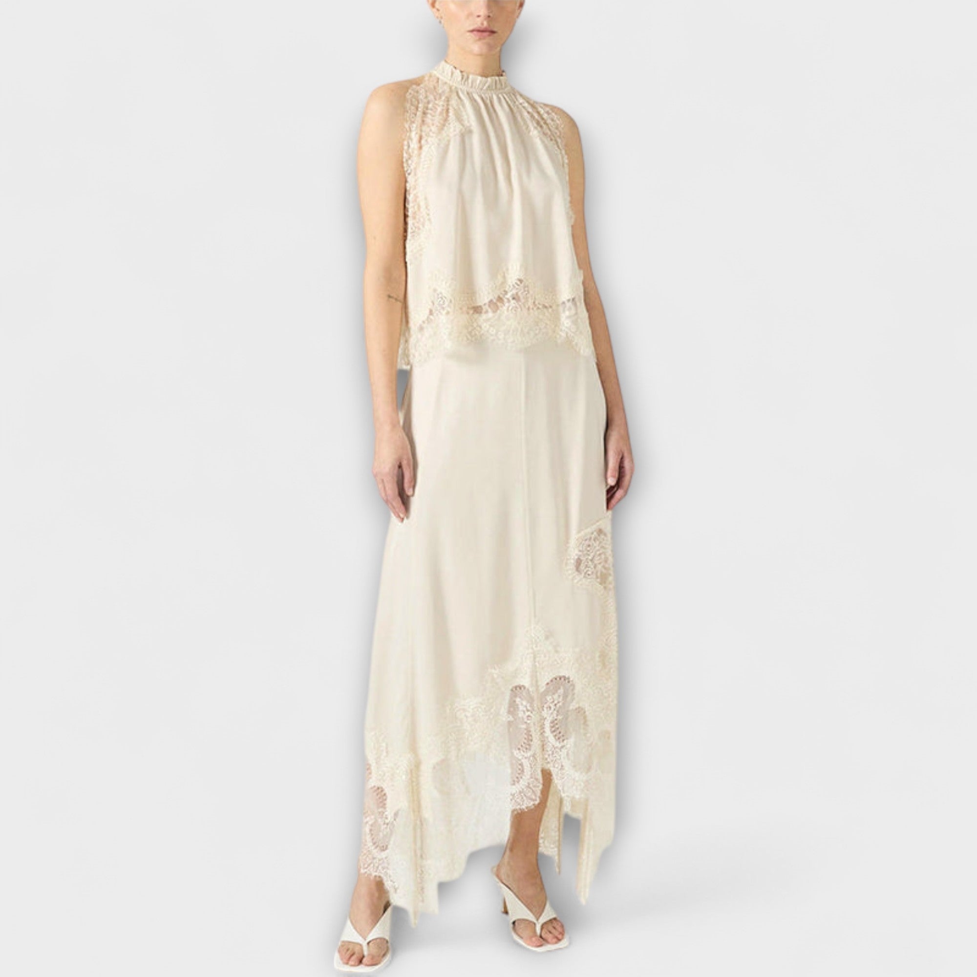 Kaia - Blouse avec dentelle et décolleté plissé en ensemble