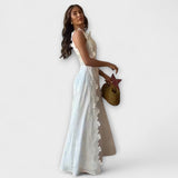 Éliora – Robe maxi avec motif floral en dentelle et ceintures à nouer