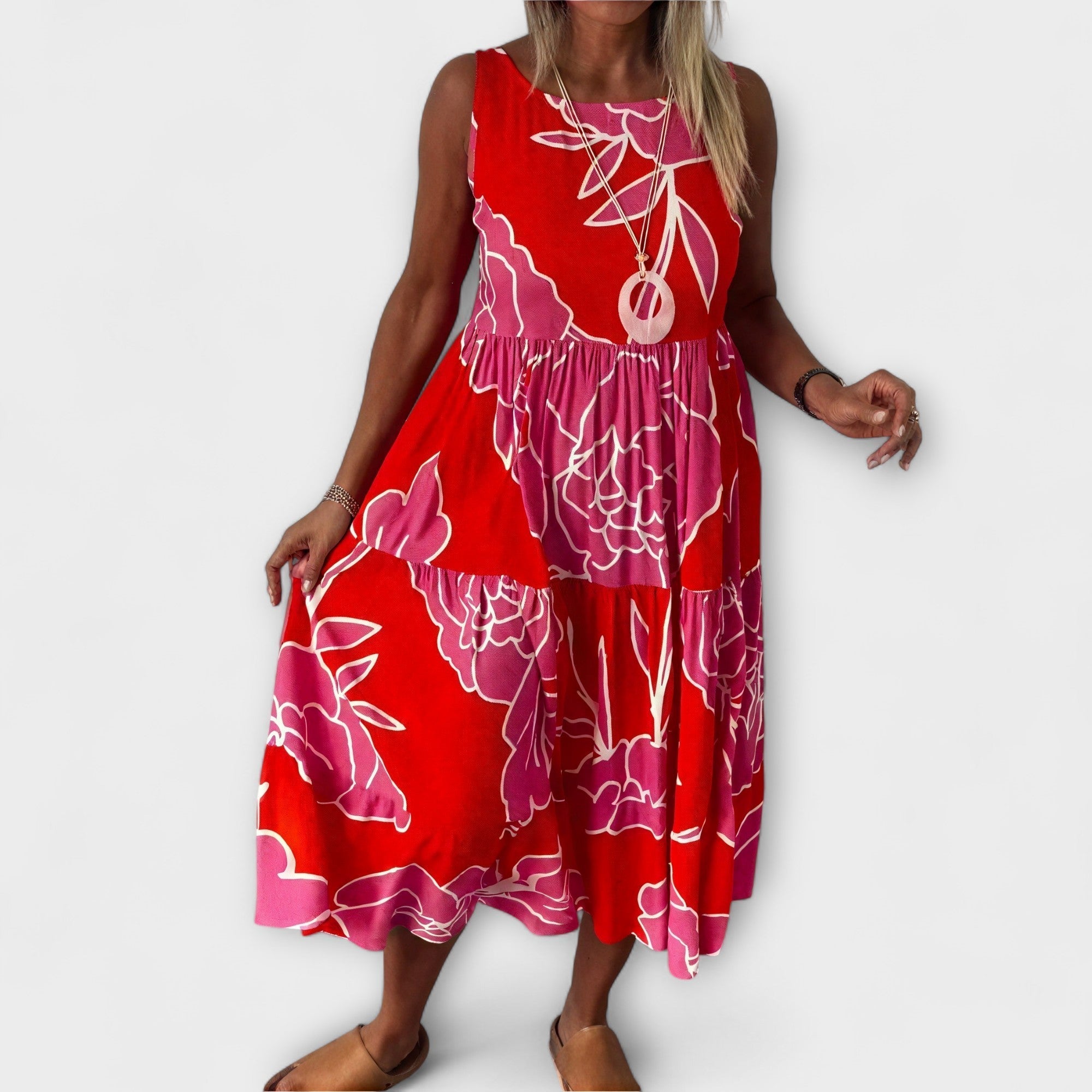 Robe midi à fleurs avec jupe à volants