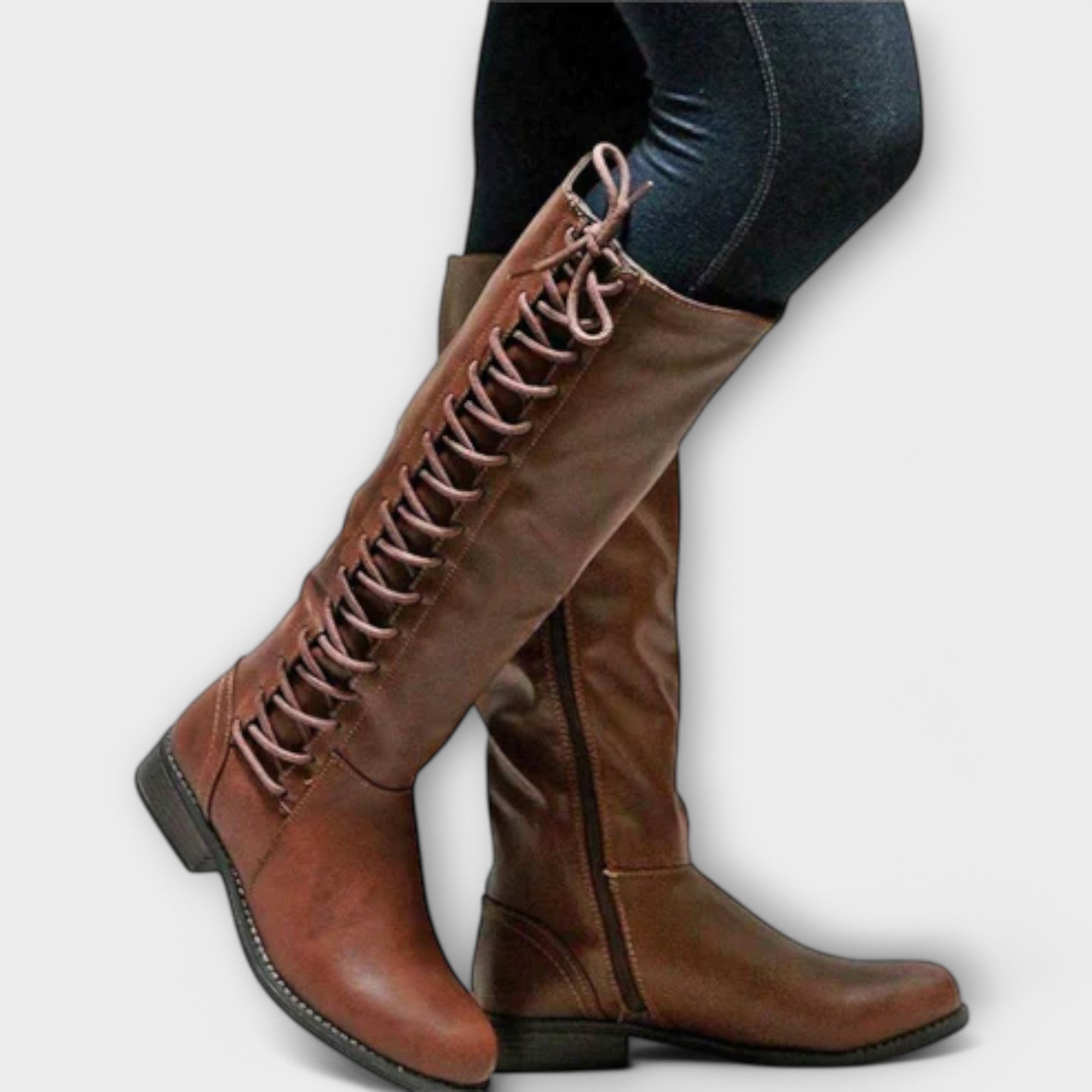 Bottes élégantes à lacets