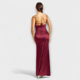 Eira - Robe en satin ornée avec lacets au dos