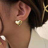 Boucles d'oreilles en forme de cœur élégantes