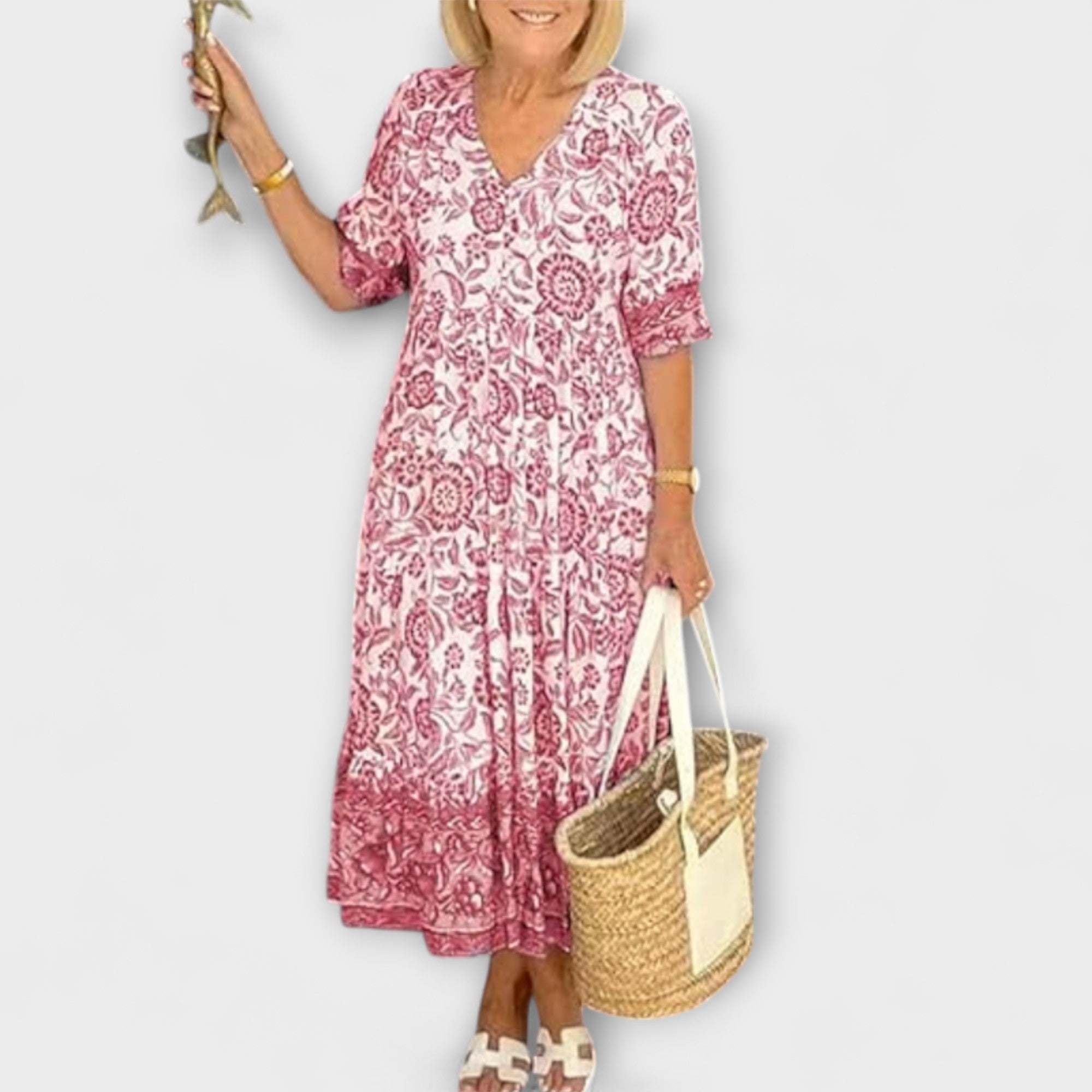 Caitlin - Robe fleurie élégante avec un design aérien