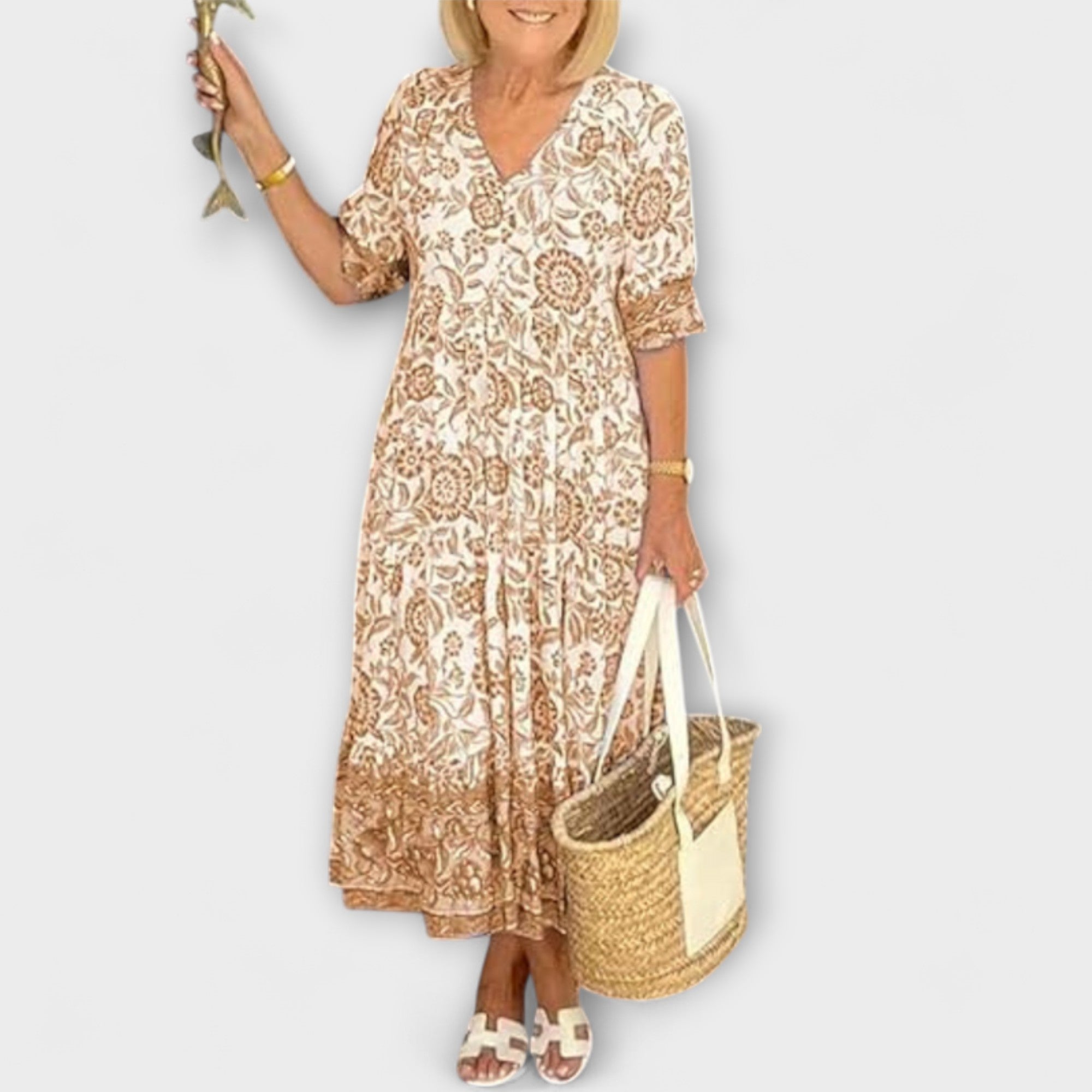 Caitlin - Robe fleurie élégante avec un design aérien