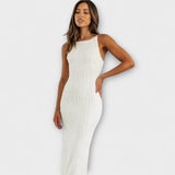 Robe longue sans manches à volants chic