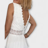 Aurélie - Robe en dentelle élégante à décolleté en V