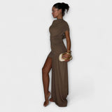 Lila - Robe chic et étroite avec col rond et plissé
