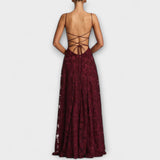 Kairi - Robe Maxi en Dentelle Florale Élégante avec Bretelles Fines