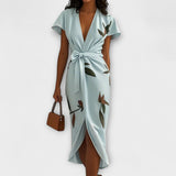 Robe en Satin à Enveloppe